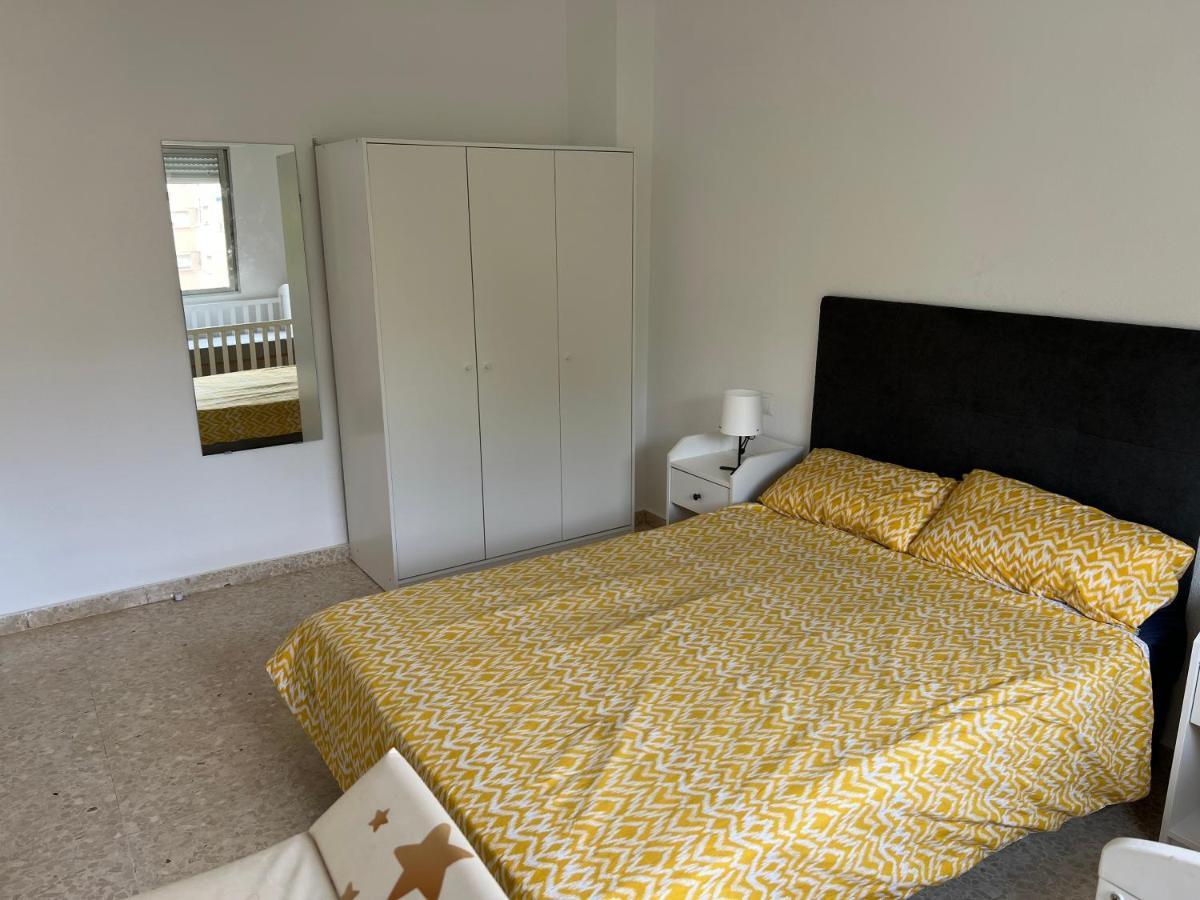 3-Bedroom + Crib - Perfect For The Family Естепона Екстер'єр фото